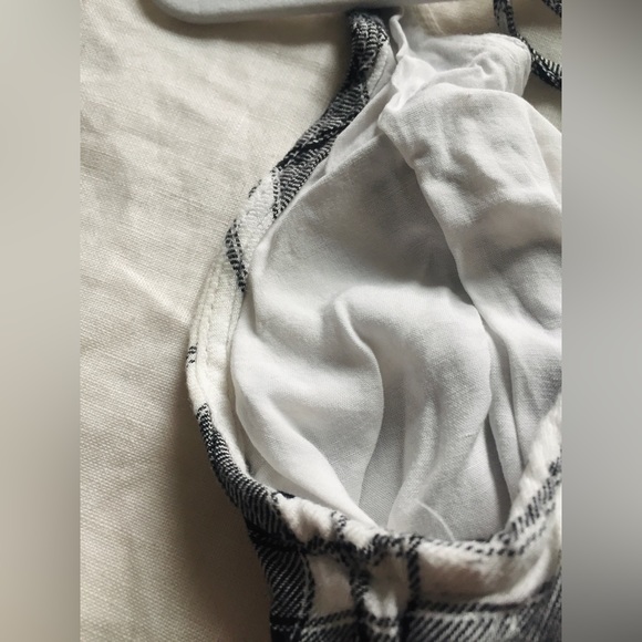 🚨4/$10🚨 The Impeccable Pig “That's A Wrap Dress” - Picture 6 of 8